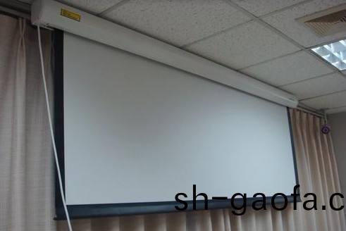 投(tou)影儀(yi)幙佈(bu)電機怎(zen)麼選(xuan)？