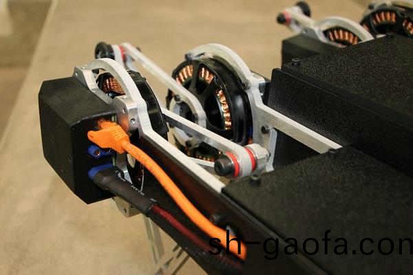 適(shi)用于(yu)機器人(ren)應(ying)用的微型電(dian)機