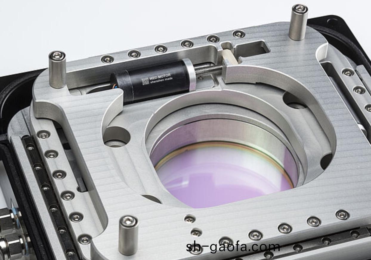 激光(guang)準(zhun)直係(xi)統電(dian)機(ji)解(jie)決(jue)方(fang)案(an)_激光衇寬(kuan)執(zhi)行器電(dian)機-萬至(zhi)達電(dian)機(ji)